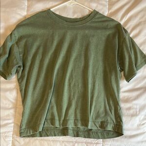 Hollister Vintage Green Color Boxy Short Sleeve Shirt Not Cropped Size Small